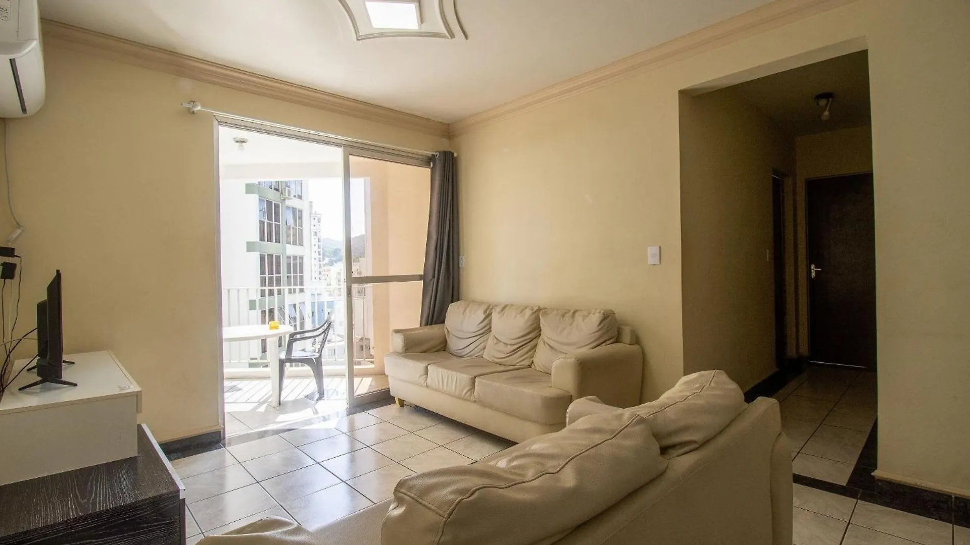 PR51 - 4 Dorm, Amplo, Climatizado, Garagem para Camionete, Próximo ao Shopping Atlântico, Wi-Fi Balneário Camboriú Brésil